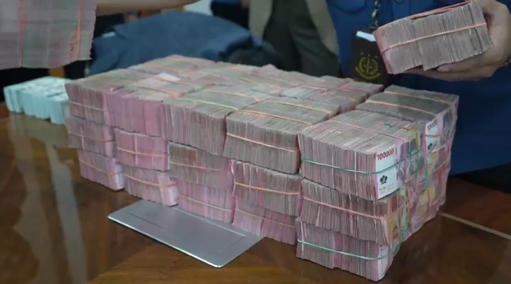 M. Arif Nuryanto Kembalikan Uang Rp6,9 Miliar ke Kejagung. (Foto/istimewa)