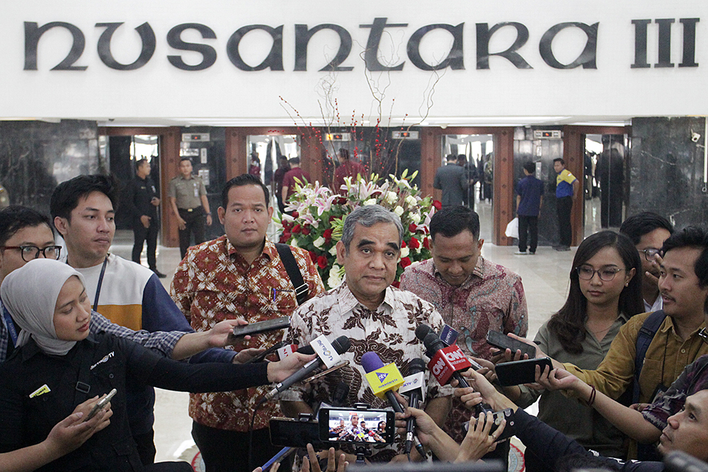 Ketua MPR RI Ahmad Muzani memberikan keterangan kepada wartawan. (BeritaNasional/Elvis Sendouw)