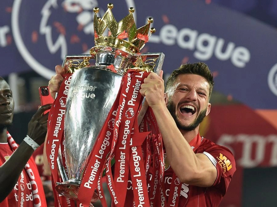 Pesepak bola Inggris Adam Lallana saat berseragam Liverpool. (Foto/liverpoolfc.com)