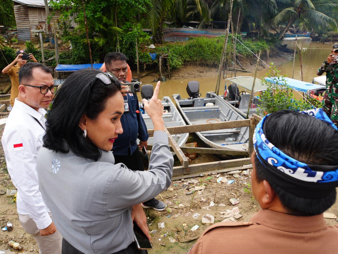 Wamen Christina Aryan meninjau PLBN Sebatik di Kabupaten Nunukan, Kalimantan Utara (BeritaNasional/Elvis Sendouw/HO Hms P2MI)