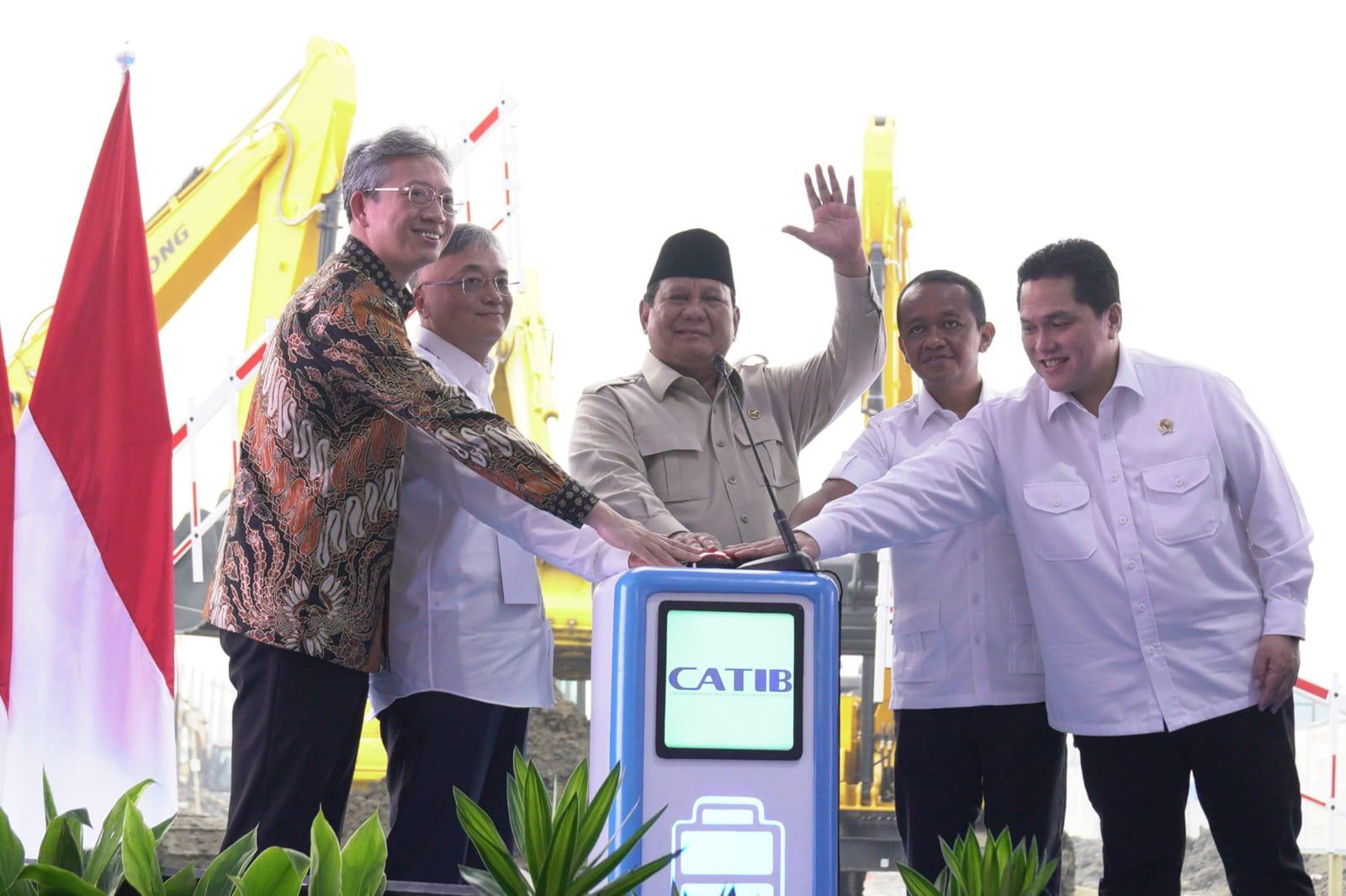 Presiden Prabowo Subianto resmikan ekosistem industri baterai kendaraan listrik. (BeritaNasional/Setpres)