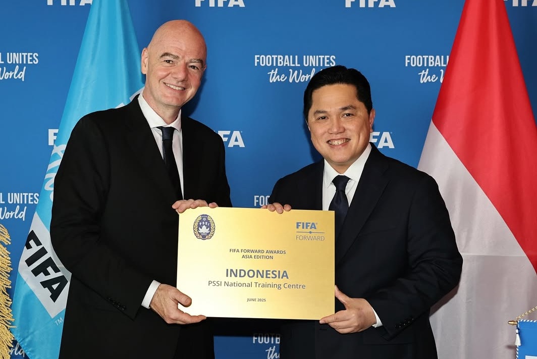 Presiden FIFA Gianni Infantino bersama Ketua Umum PSSI Erick Thohir. (Foto/instagram)