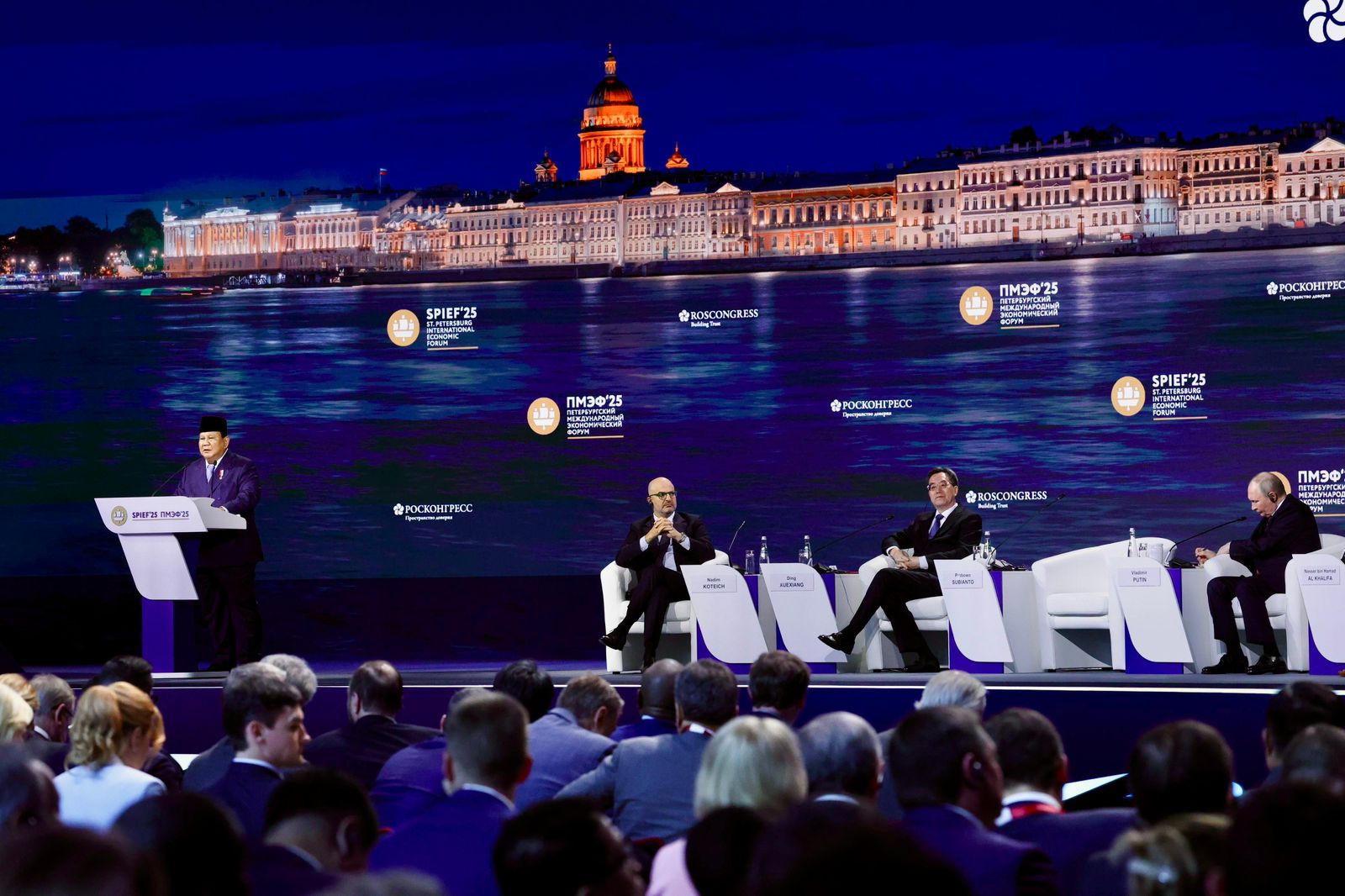 Presiden Prabowo Subianto dalam pidato perdananya di panggung Forum Ekonomi Internasional St. Petersburg (SPIEF) 2025. (Foto/Tim Media Prabowo)