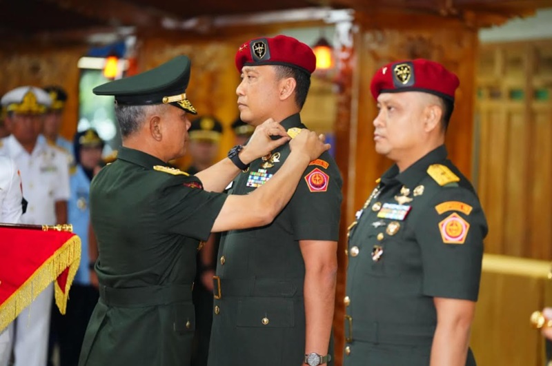 Panglima TNI Jenderal Agus Subiyanto melakukan pelantikan (Beritanasional/Bachtiar)