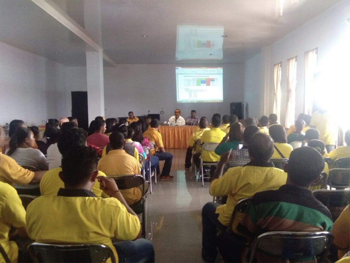 Sosialisasi Empat Pilar kepada masyarakat dan para kader Golkar, di kantor DPD Tingkat II Kab. Teluk Bintuni, Provinsi Papua Barat. (BeritaNasional/ist)