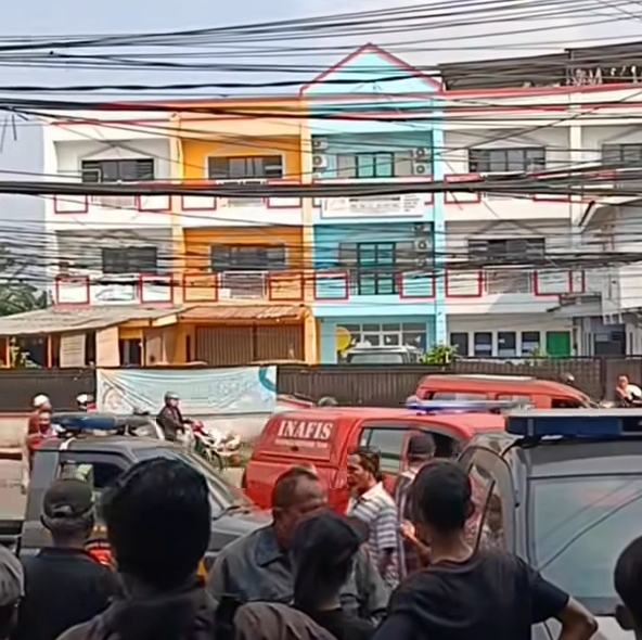 Warga geger atas penemuan mayat di Pondok Gede, Bekasi. (Foto/Istimewa)