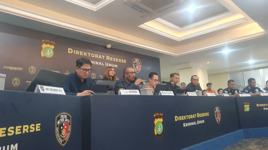 Konferensi pers misteri kematian Arya Daru, Selasa, 29 Juli 2025. (BeritaNasional/Bachtiarudin Alam)