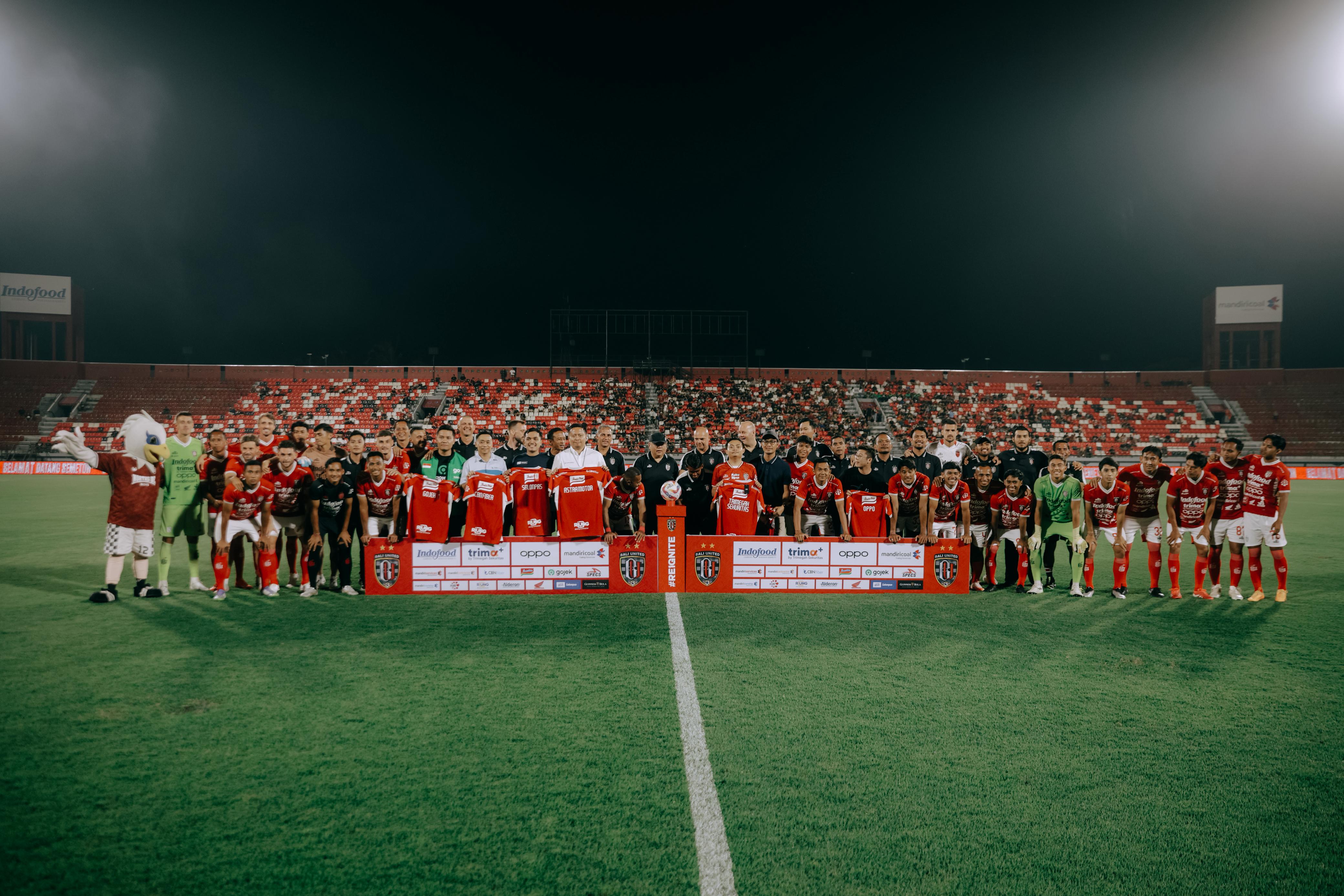 Jelang Super League 2025/26, Bali United Perkenalkan Jersey Anyar dan Skuad Lengkap Bali United Perkenalkan Jersey Anyar dan Skuad Lengkap. (Foto/Bali United)
