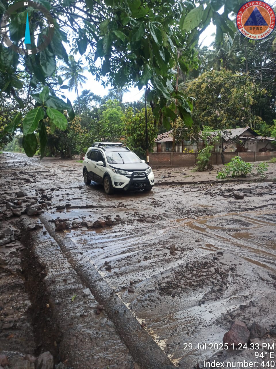 Banjir lahar dingin di NTB. (BeritaNasional/BNPB)