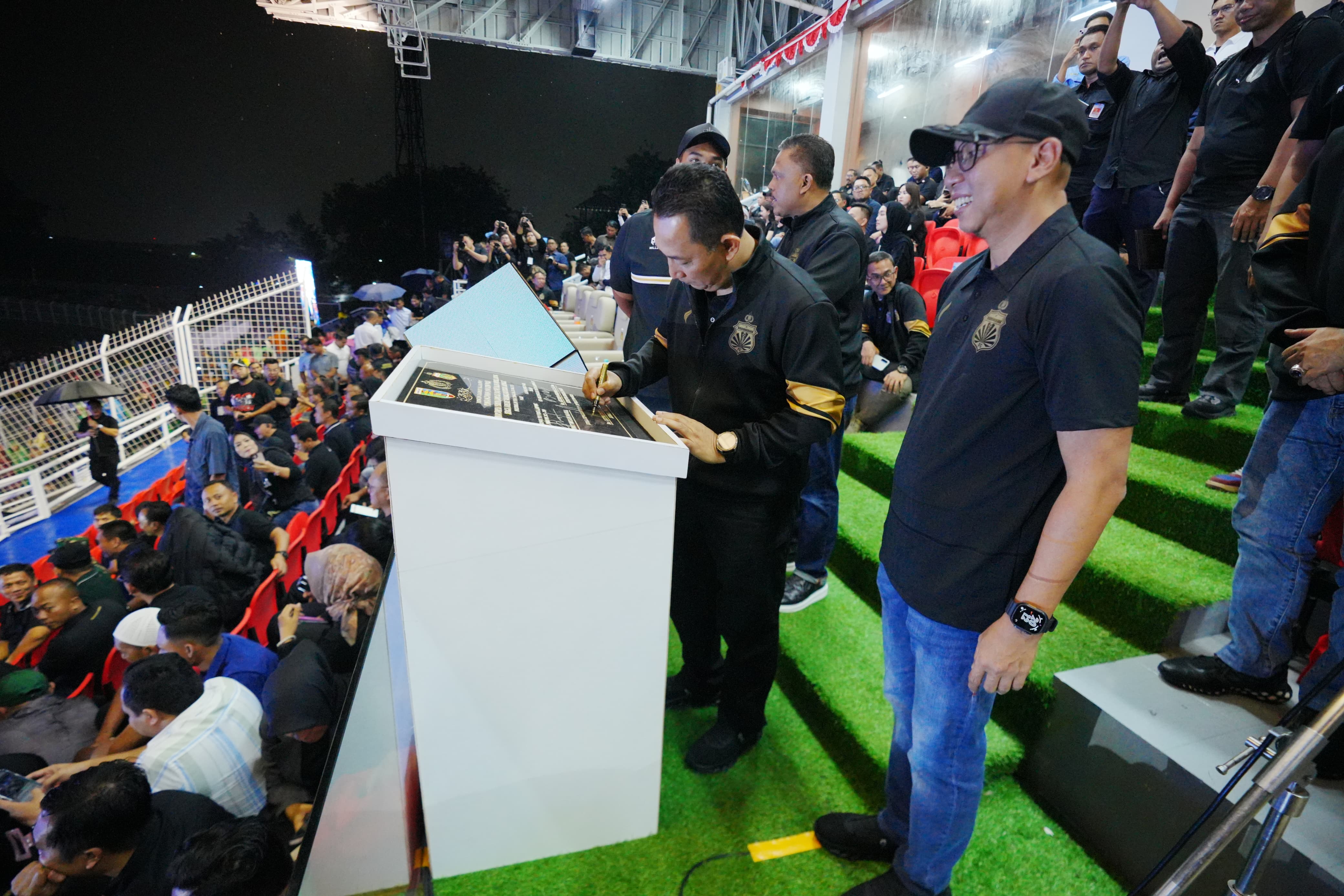Bhayangkara Presisi Lampung FC diresmikan oleh Kapolri. (Foto/Humas Polri)