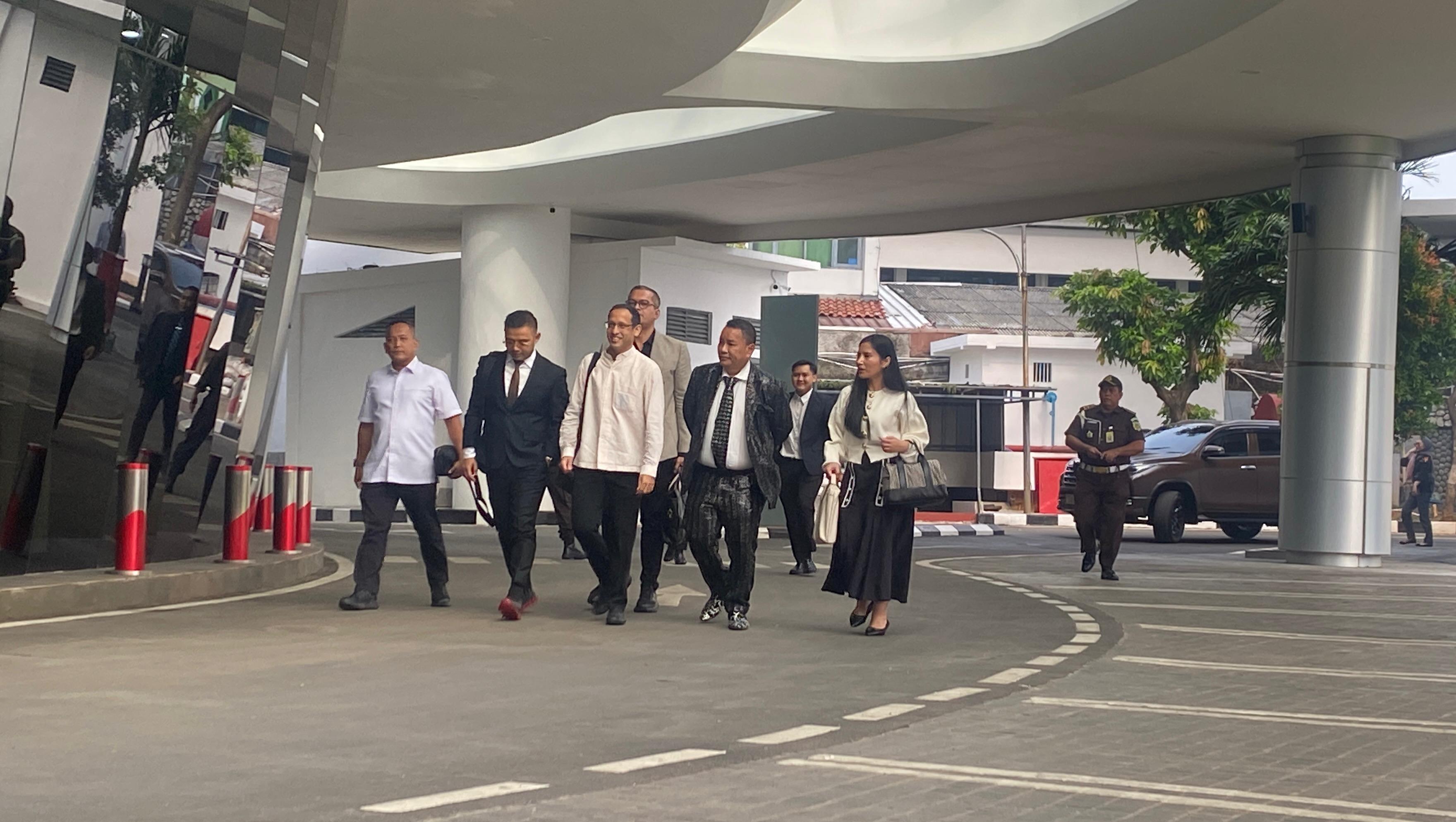 Eks Menteri Pendidikan dan Kebudayaan (Mendikbud), Nadiem Makarim turut hadir memenuhi panggilan pemeriksaan. (BeritaNasional/Bachtiar)