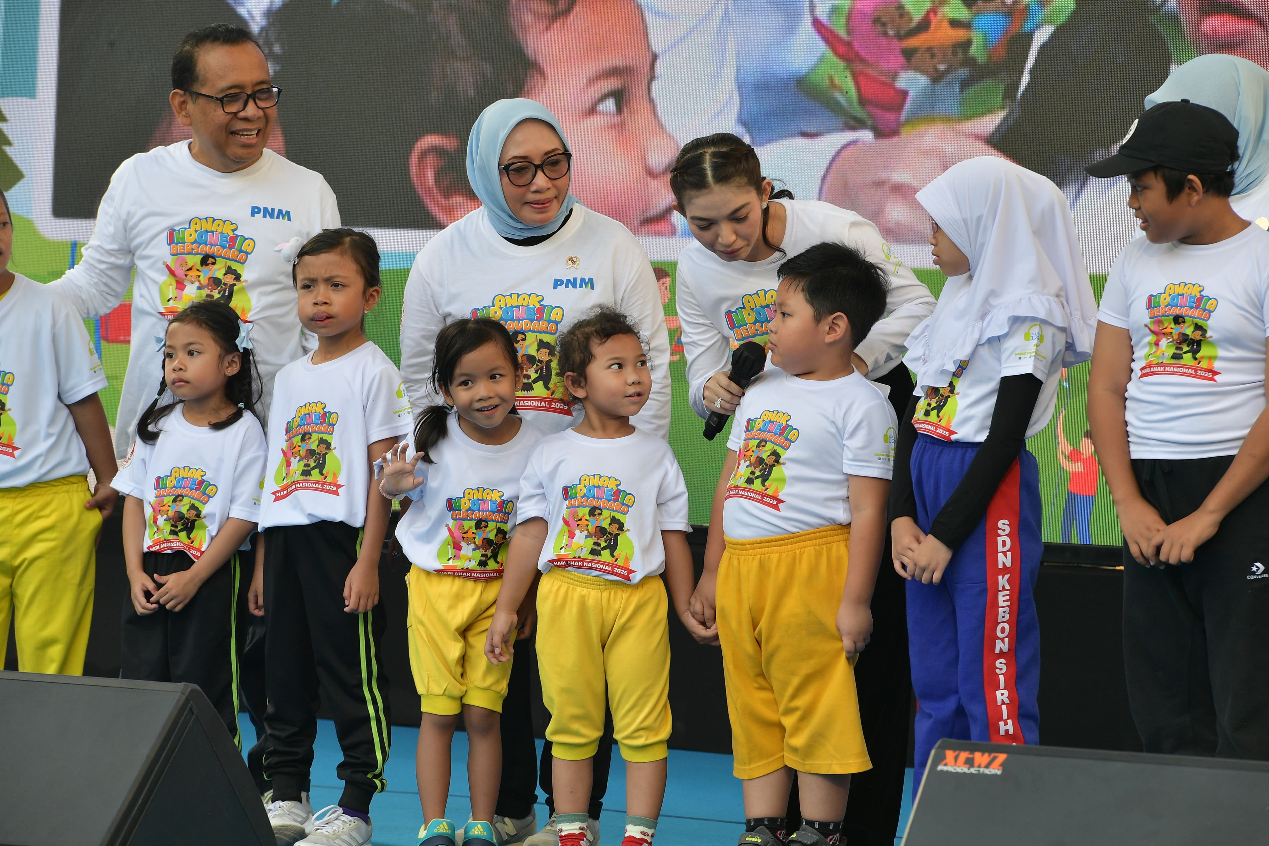 Keceriaan 1.099 anak berkumpul di kawasan bunderan HI dalam rangkaian acara “Main Yuk” untuk memperingati Hari Anak Nasional (HAN) 2025. (BeritaNasional/Elvis Sendouw/HO Setwapres)