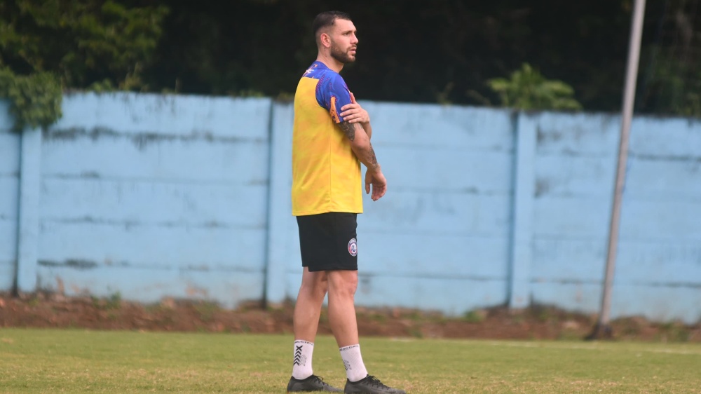 Ian Puleio Resmi Gabung Arema FC. (Foto/Arema FC)