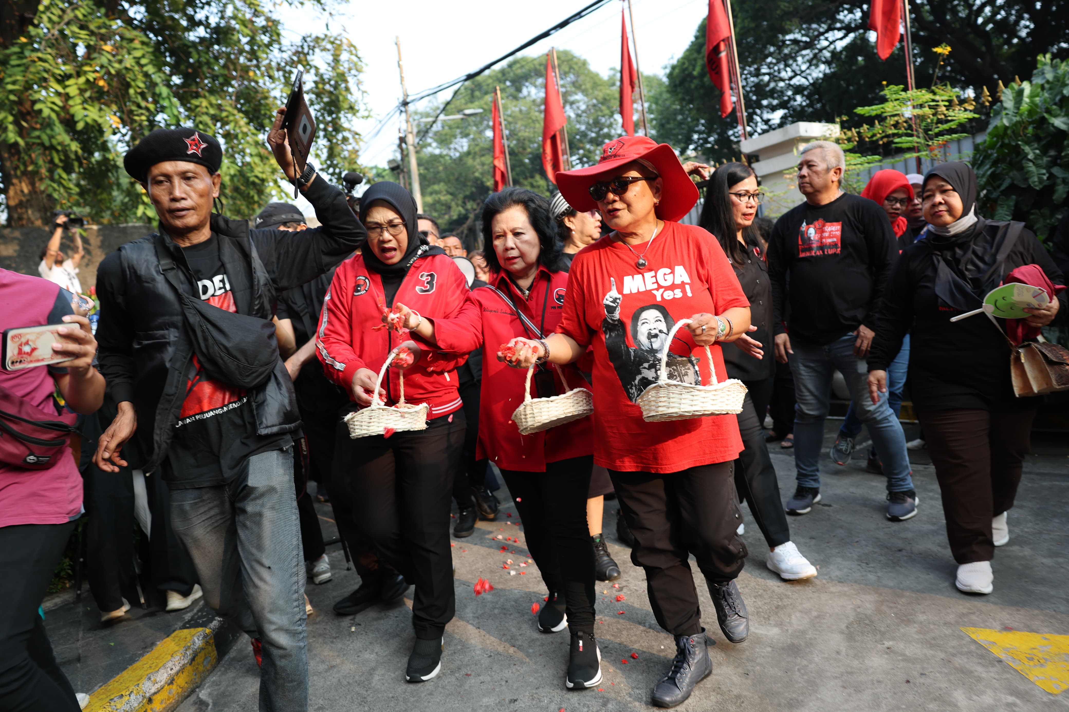 Kader PDIP Tabung dalam rangka peringatan Kudatuli. (Foto/PDIP)