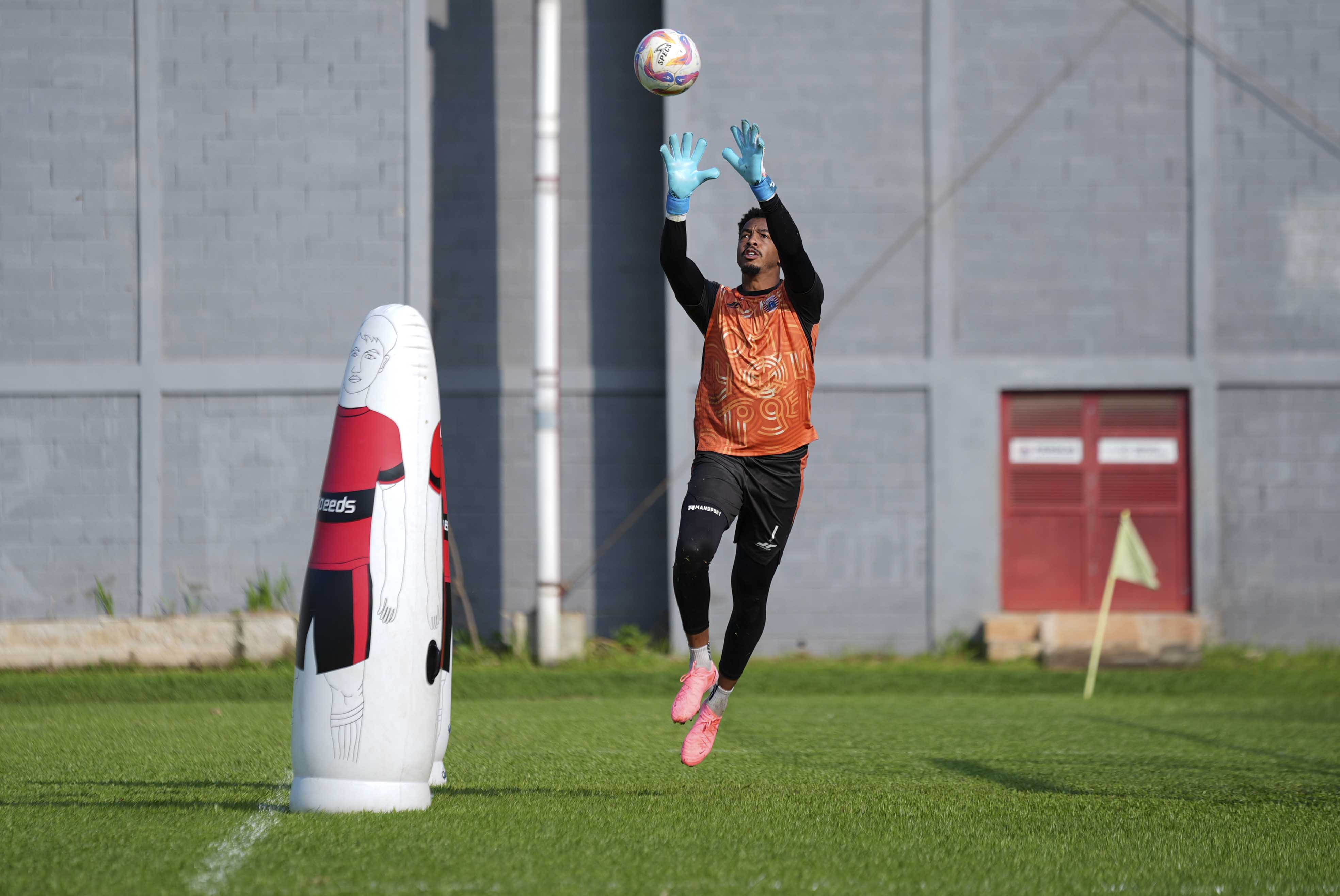 Kiper Persija, Carlos Eduardo. (Foto/Persija)