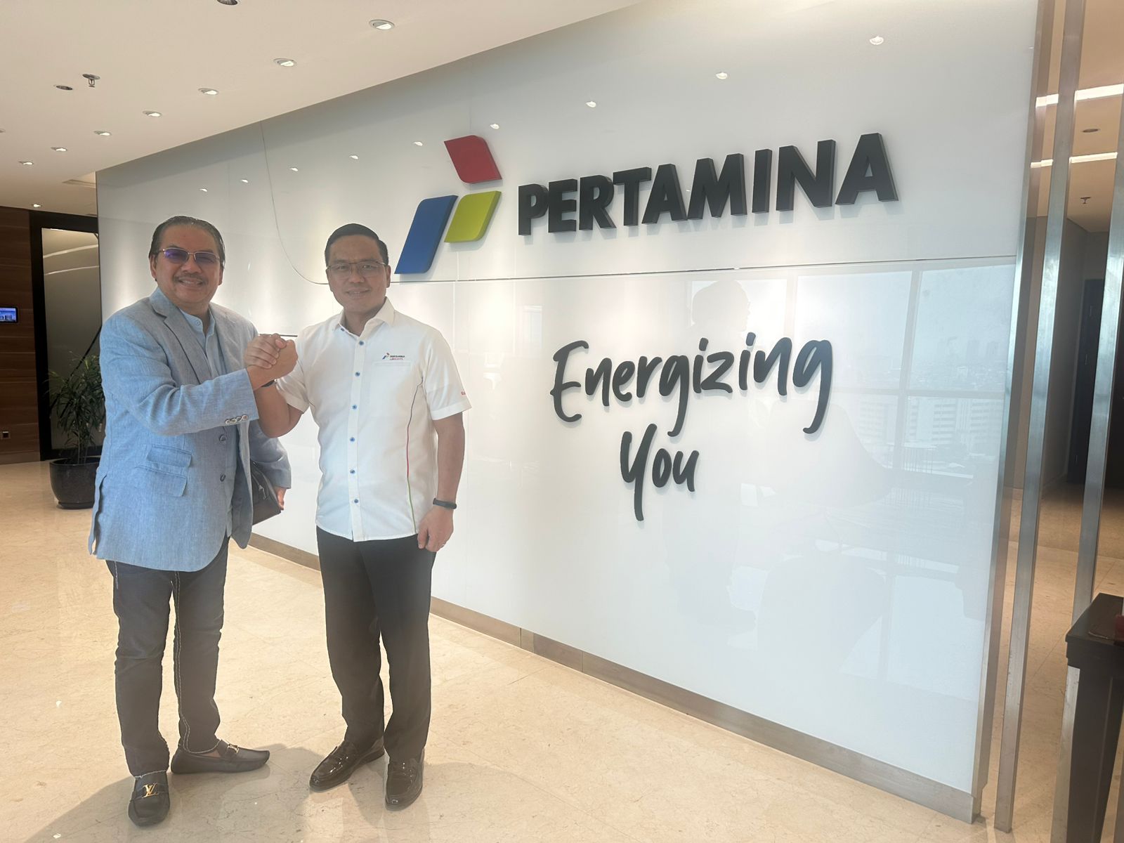 Komisaris Utama Pertamina Hulu Energi (PHE), Denny JA usai bertemu dengan jajaran pimpinan Pertamina. (Foto/istimewa)