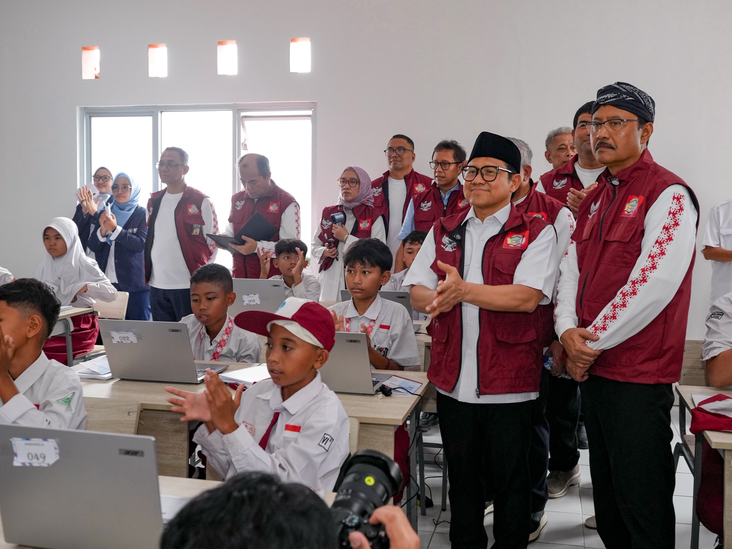 Menko PM Muhaimin Iskandar saat datang ke Sekolah Rakyat (Foto/Kemenko PM)