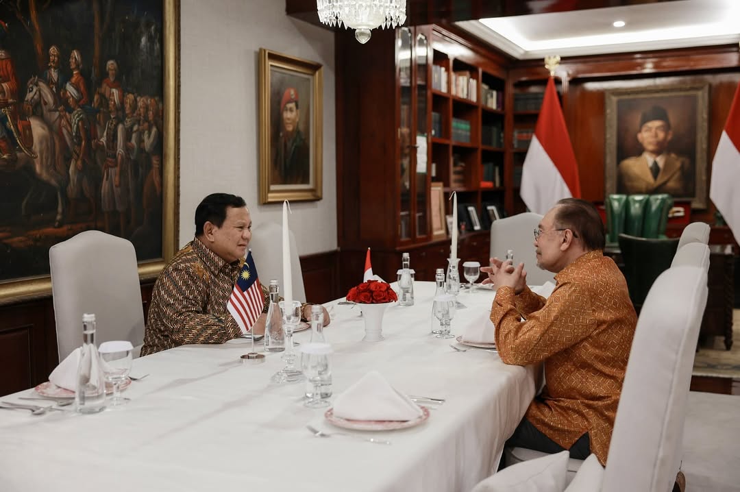 Momen Presiden Prabowo Makan Malam dengan PM Malaysia Anwar Ibrahim. (Foto/Tim Media Presiden)