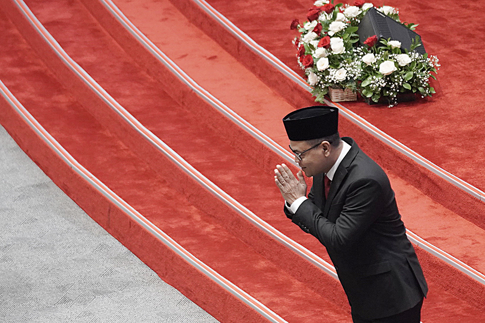DPR sahkan Ricky Perdana Gozali sebagai calon Deputi Gubernur Bank Indonesia periode 2025-2030. (BeritaNasional/Elvis Sendouw)