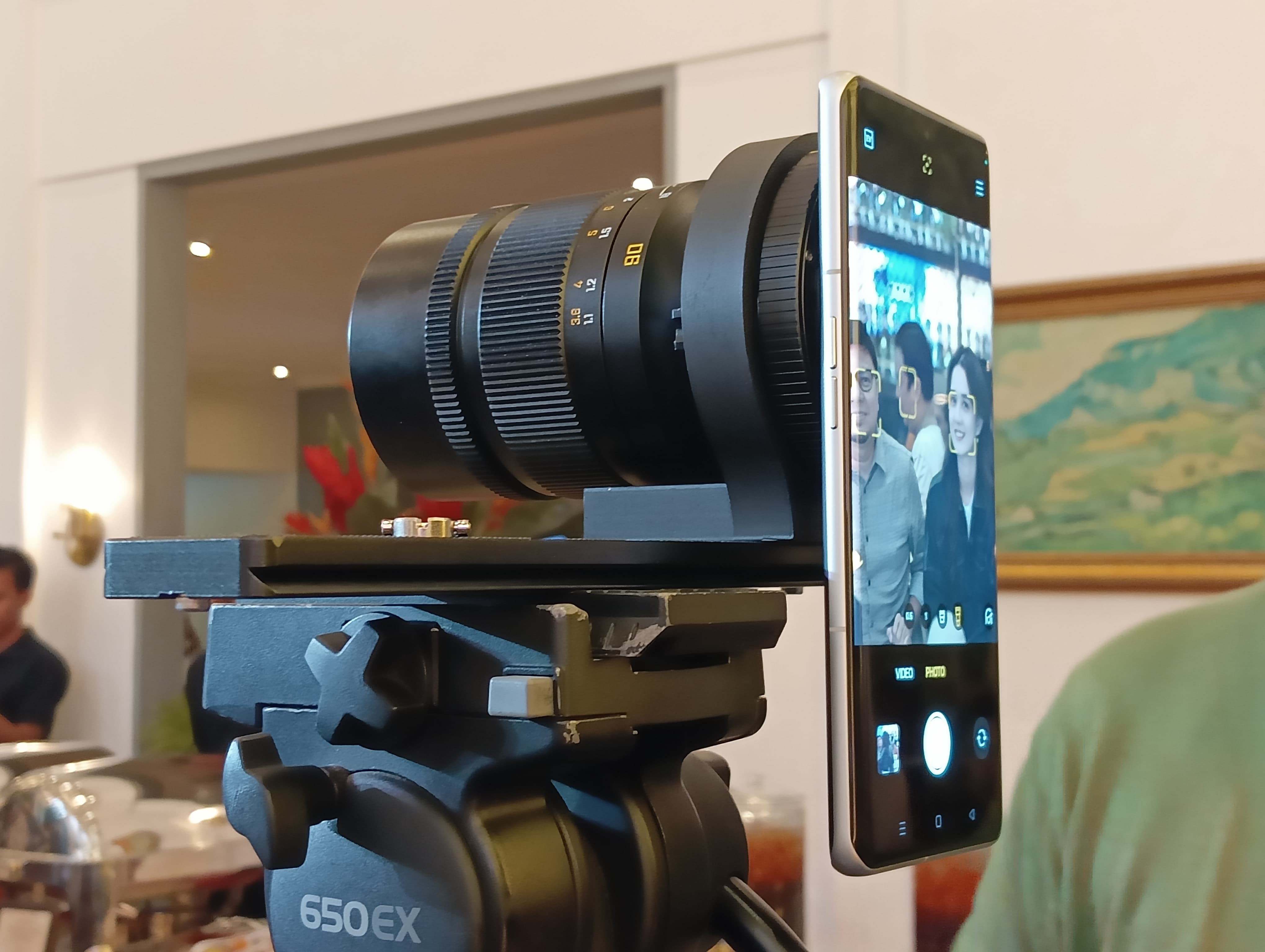 Ilustrasi smartphone Flagship. (Foto/doc. realme)