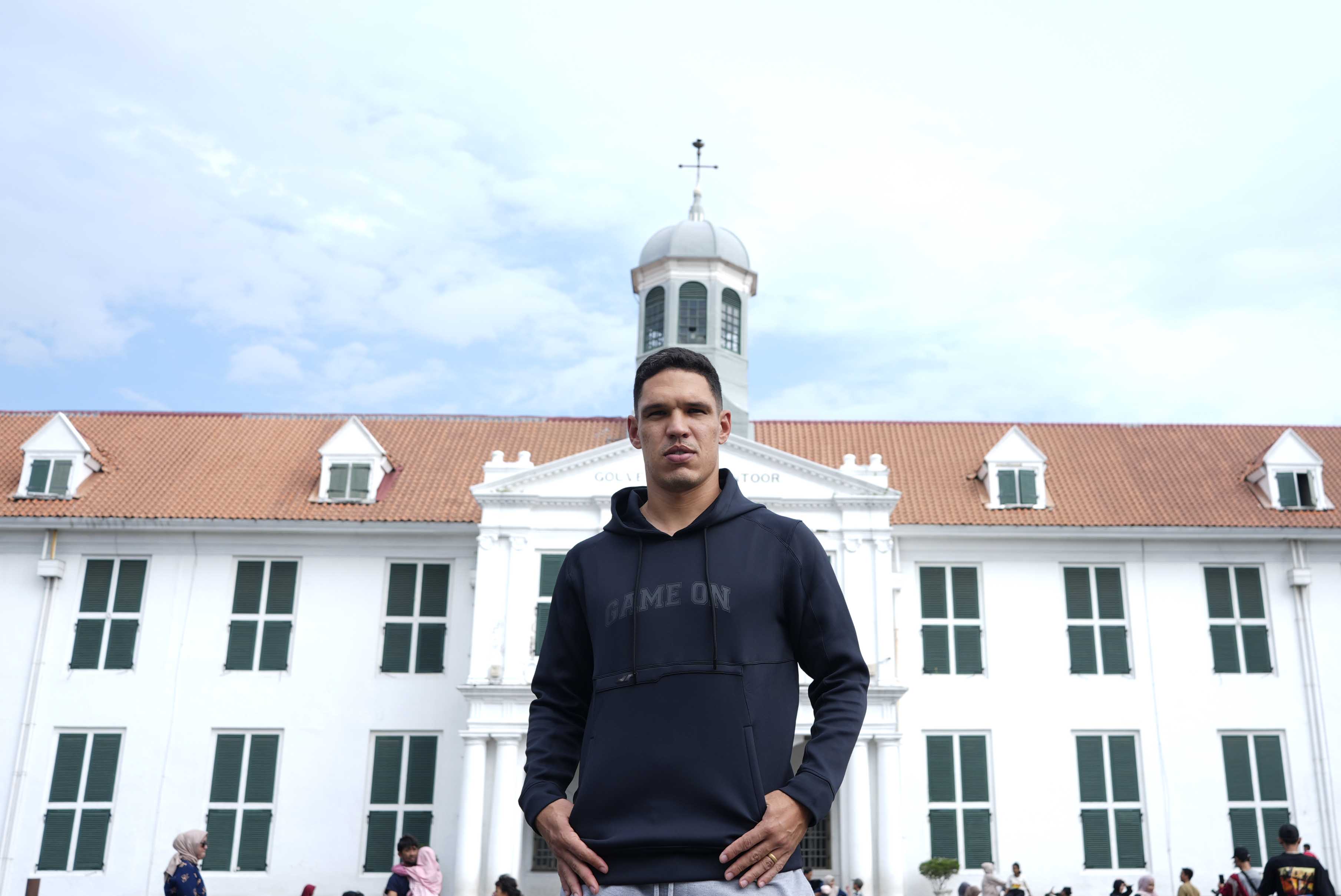 Persija resmi mendatangkan gelandang asal Brasil Van Basty Sousa. (Foto/Persija)