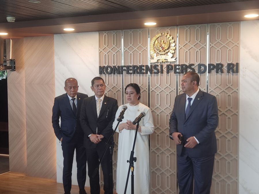Pimpinan DPR tanggapi keluhan terhadap putusan MK terkait pemisahan pemilu. (BeritaNasional/Ahda)