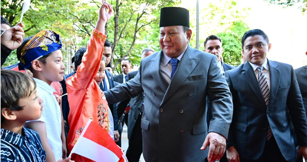 Presiden Prabowo Subianto disambut warga diaspora di Paris, Prancis. (Foto/BPMI)
