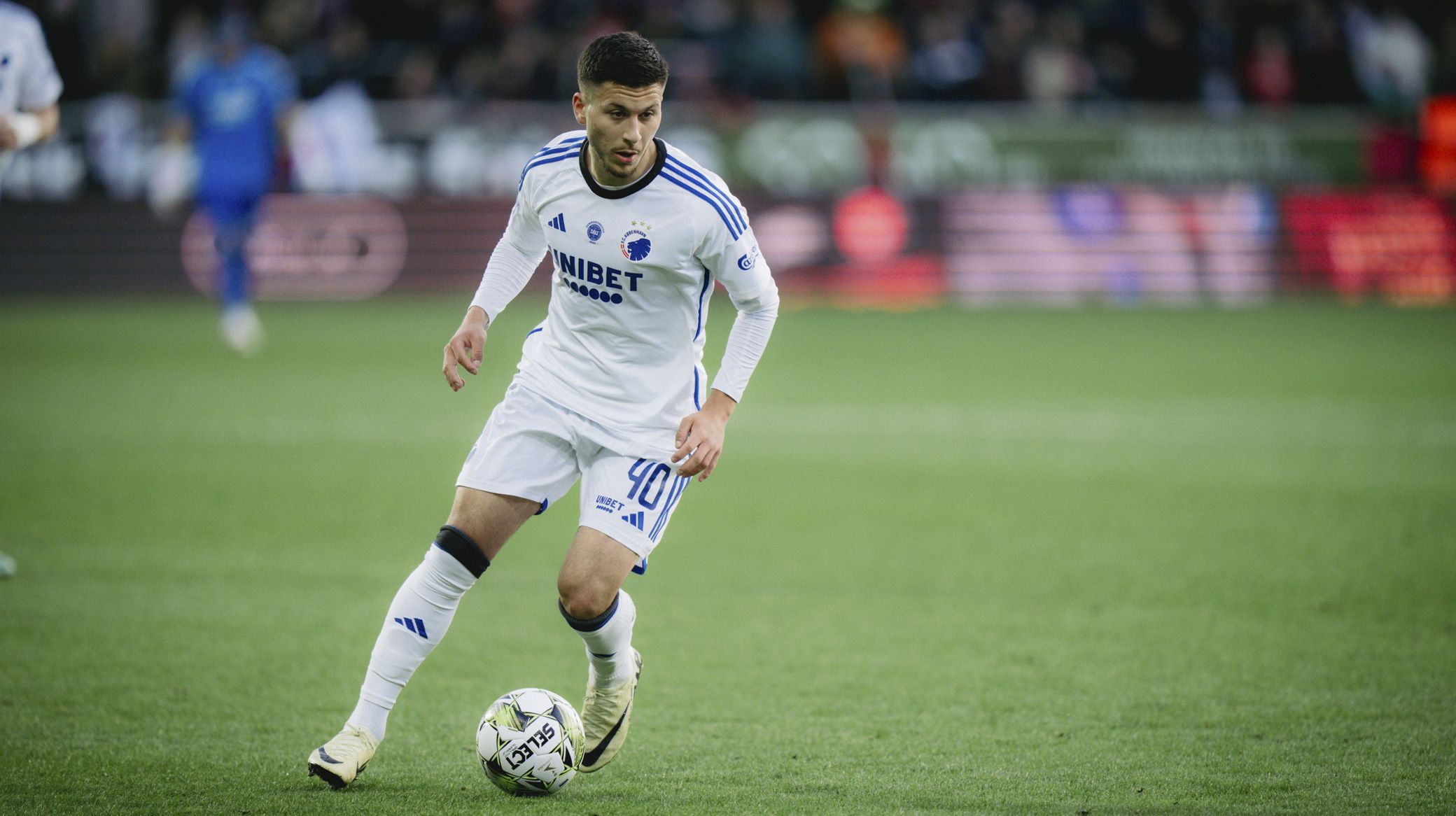Barcelona selangkah lagi dapatkan Roony Bardhji. (Foto: Dok/FC Copenhagen)