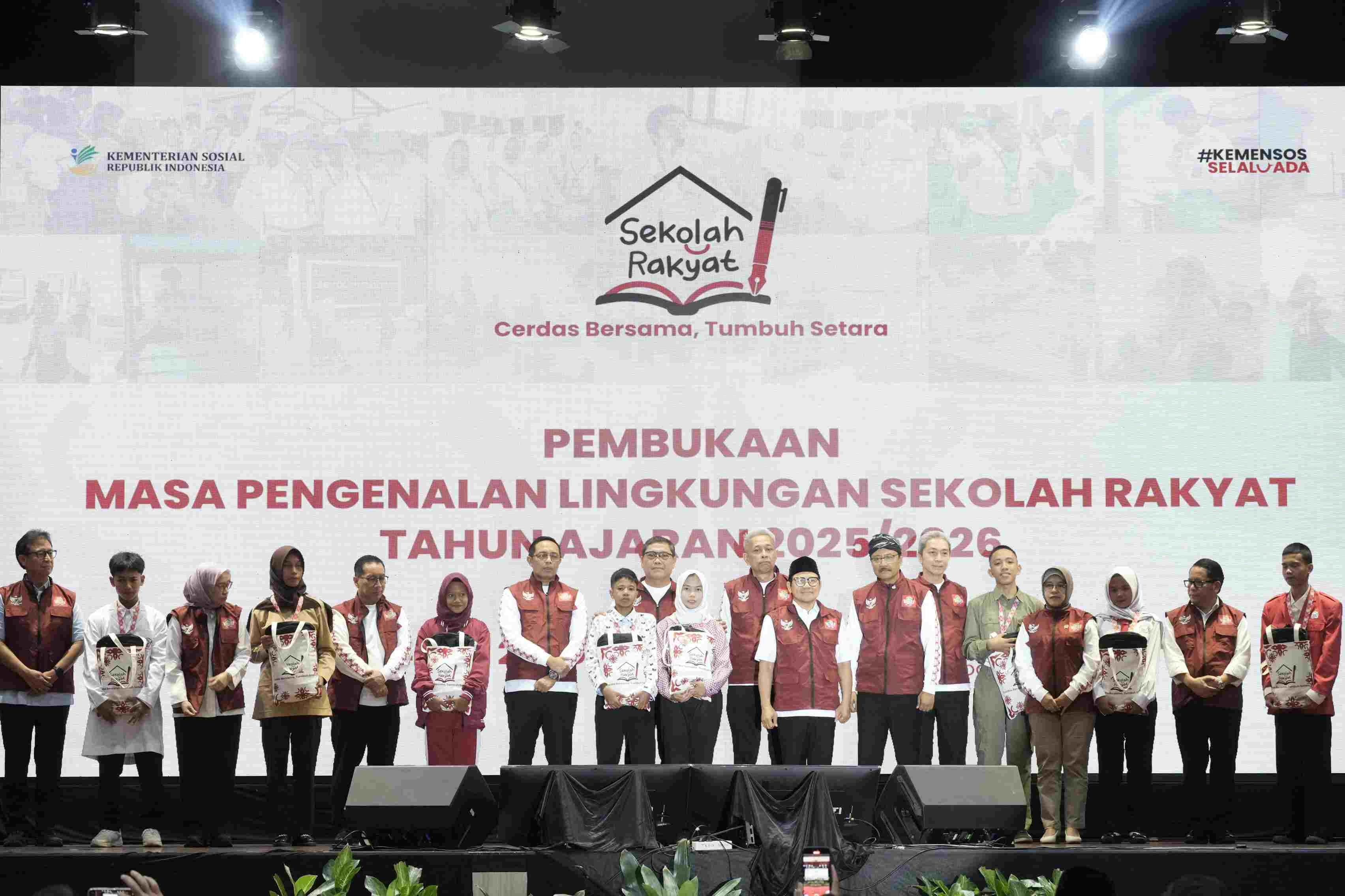Pembukaan MPLS Sekolah Rakyat. (Foto/Kemensos)