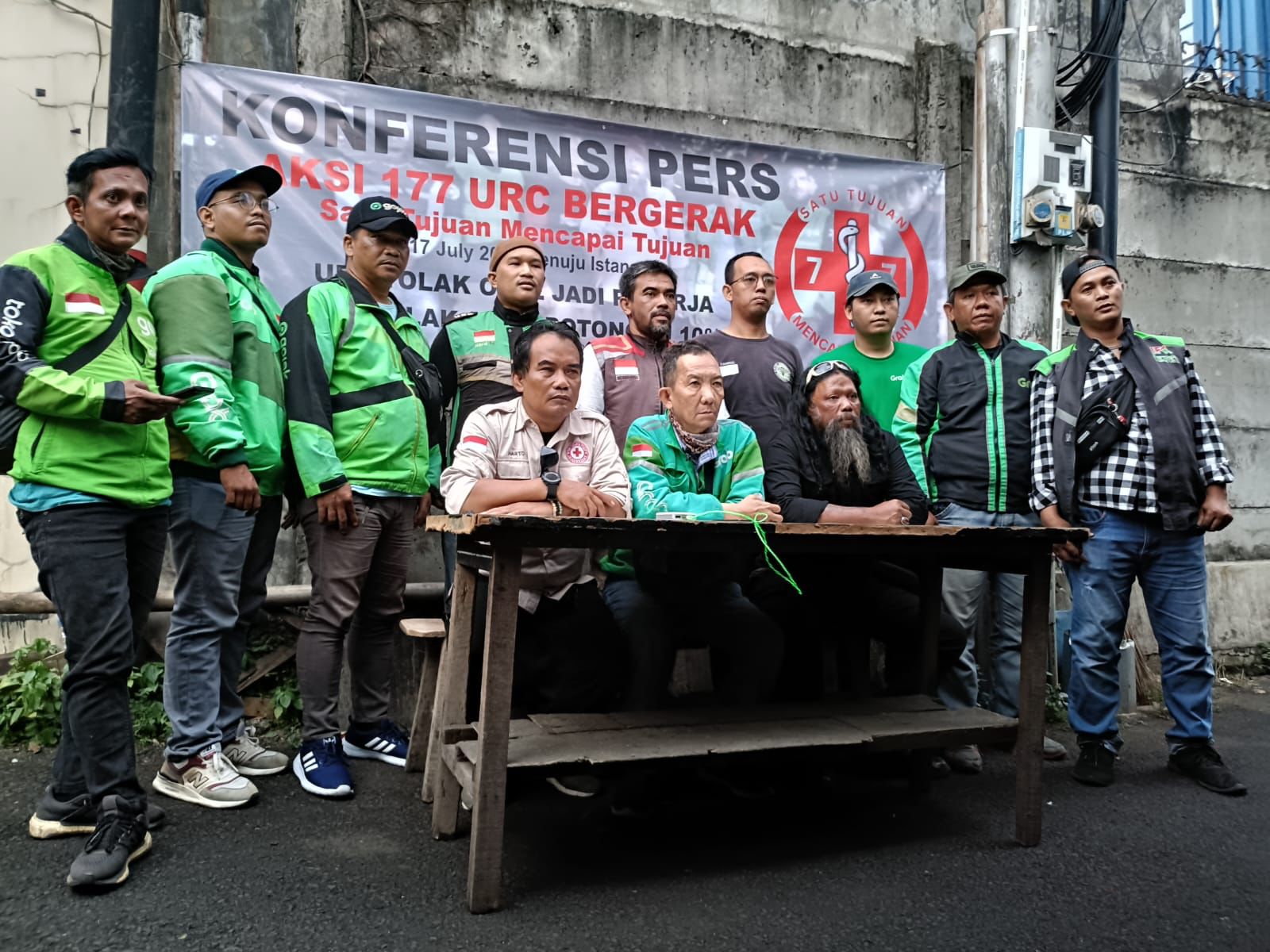 URC Gelar Aksi 177, Sampaikan 3 Tuntutan yang Disuarakan Pengemudi Ojol. (Foto/istimewa)