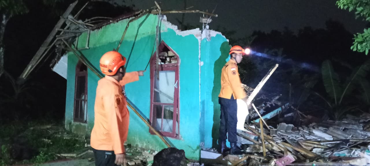 1 Mushola Rusak Berat Imbas Gempa Magnitudo 4,9 Guncang Kabupaten Bekasi. (Foto/BPBD Kabupaten Bekasi)