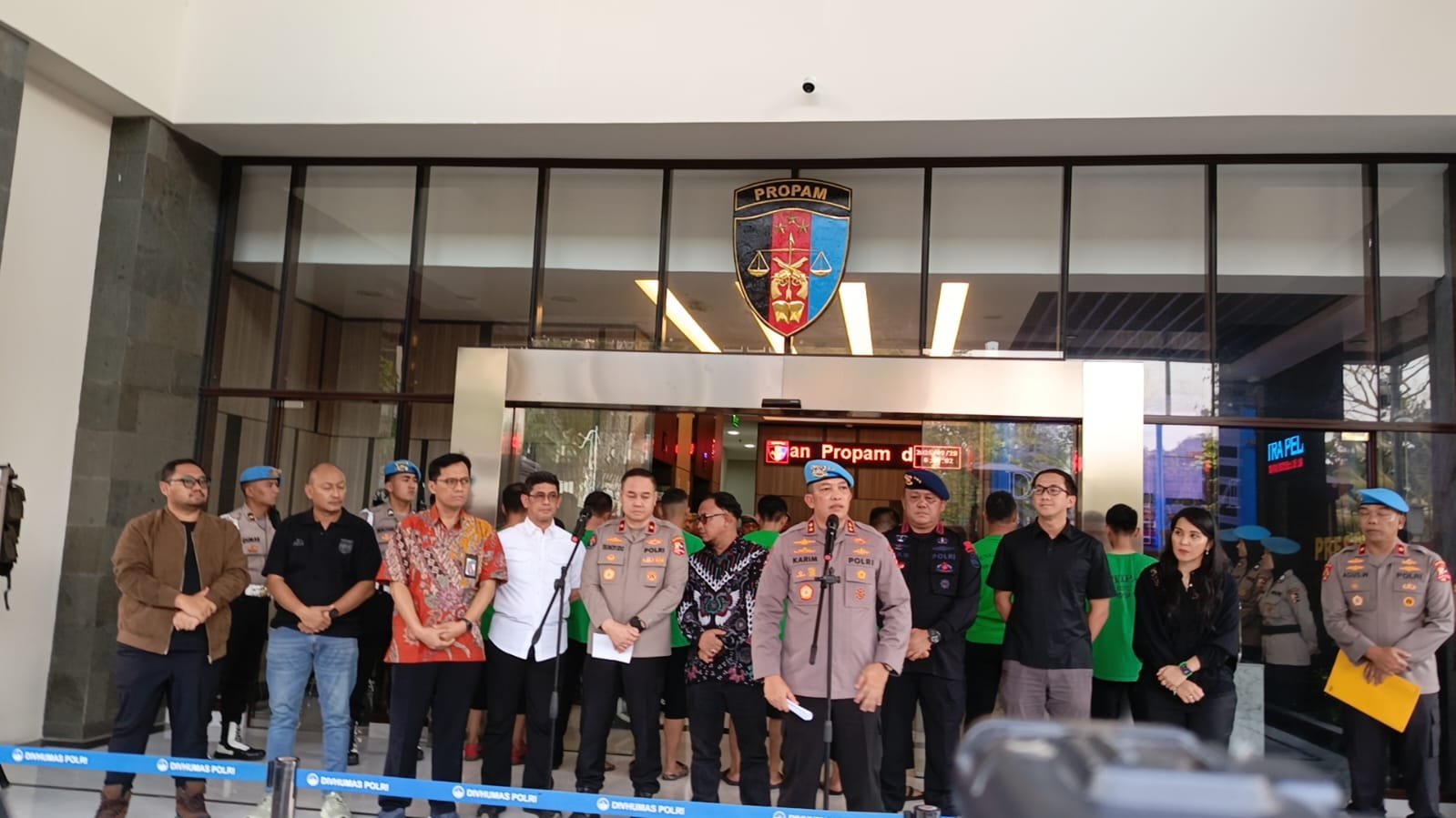 Usai Tragedi Ojol Tewas, 7 Anggota Brimob Jalani Patsus 20 Hari di Mabes Polri. (BeritaNasional/Bachtiar)