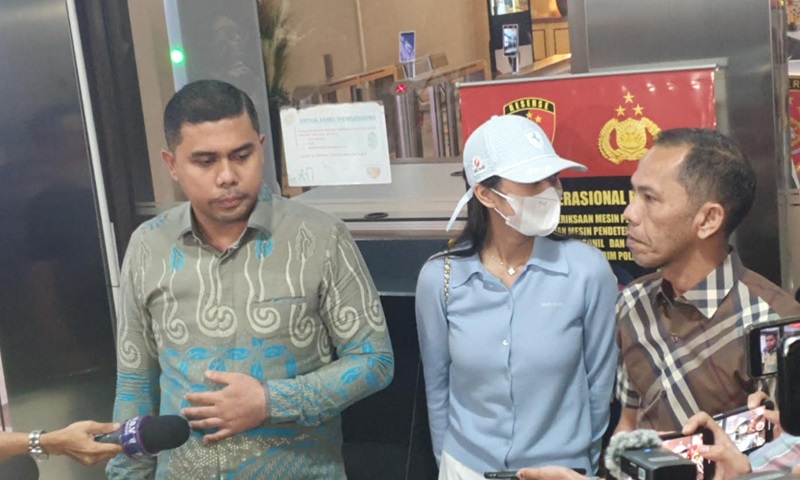 Selebgram Nurul Azizah Rosiade (Beritanasional/Bachtiar)