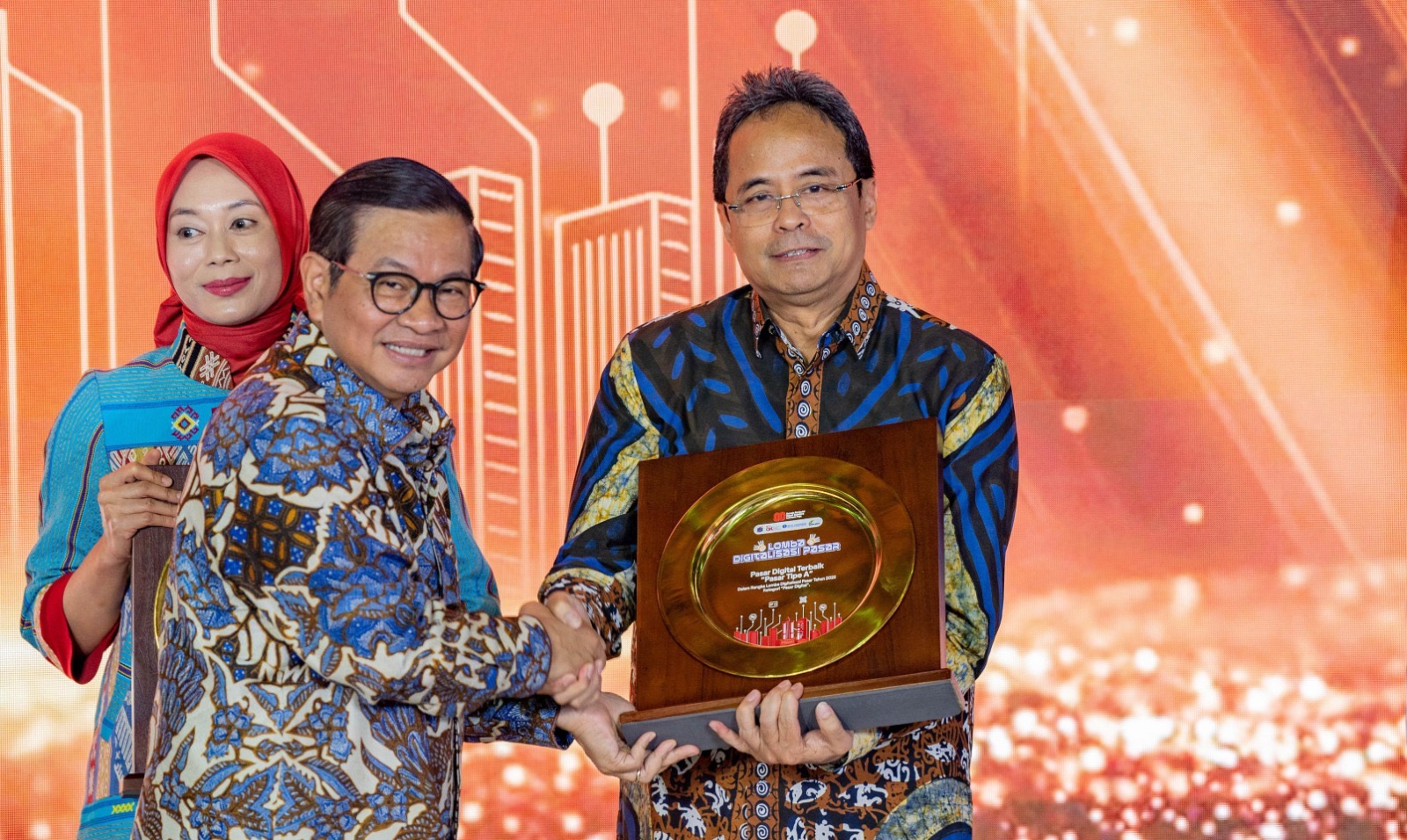 Bank Jakarta Borong 3 Penghargaan di Lomba Digitalisasi Pasar DKI. (Foto/Bank Jakarta)