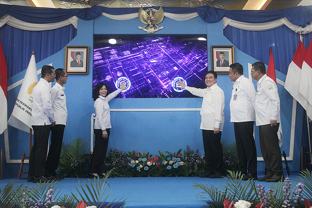 DPD luncurkan Aplikasi Jaringan Dokumentasi dan Informasi Hukum (JDIH) versi iOS. (BeritaNasional/Elvis Sendouw)