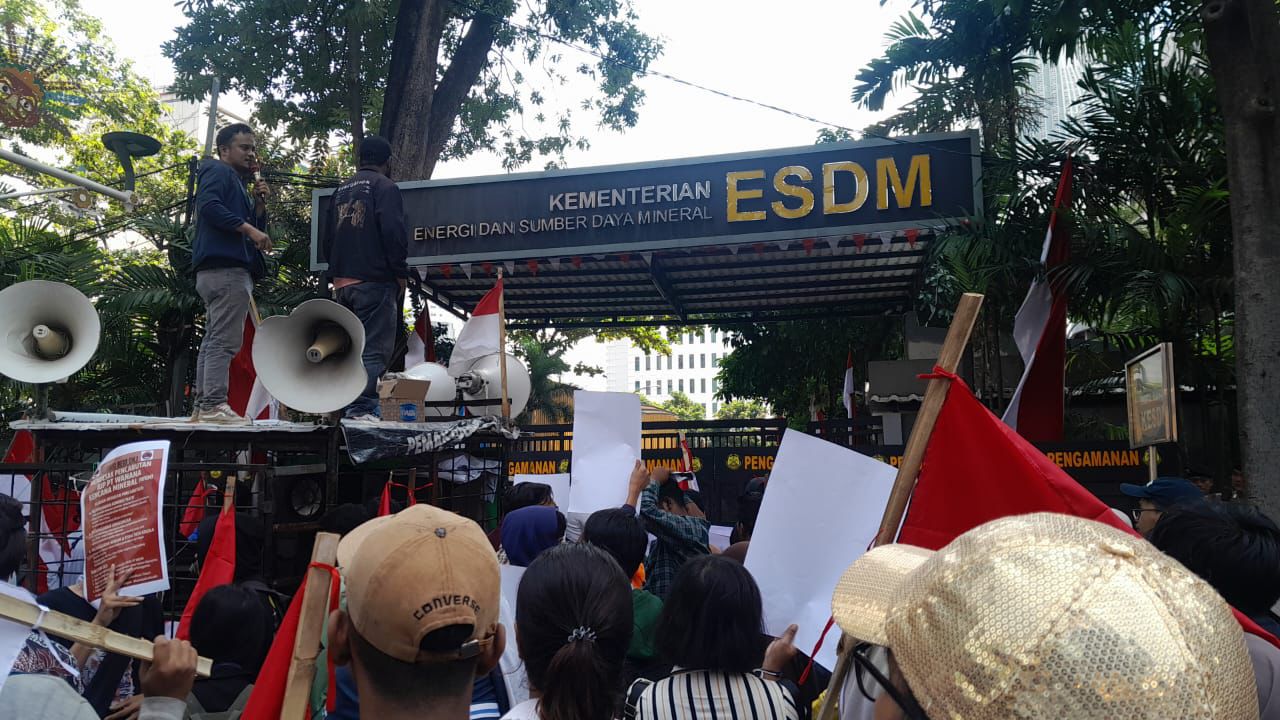 BEM DKJ Minta Dugaan Tambang Ilegal di Malut Diusut. (Foto/istimewa)