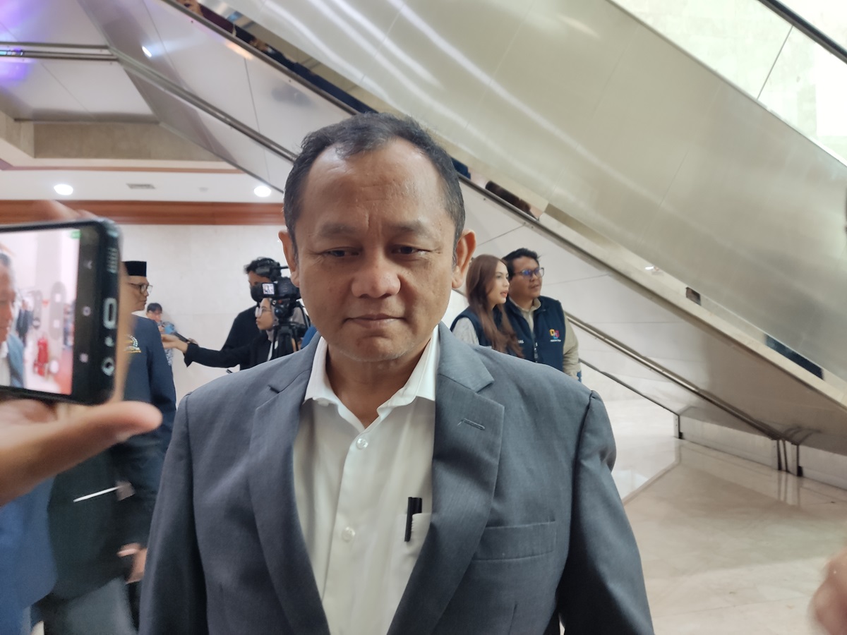 Sekjen Partai Golkar Muhammad Sarmuji saat diwawancarai. (BeritaNasional/Ahda)