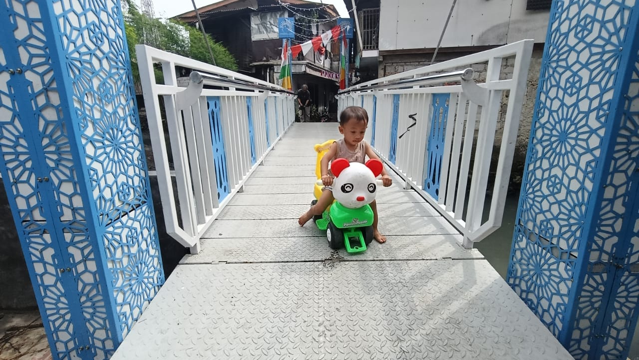 Jembatan buka tutup di kawasan Gandaria, Jakarta Selatan. (BeritaNasional/Oke Atmaja)