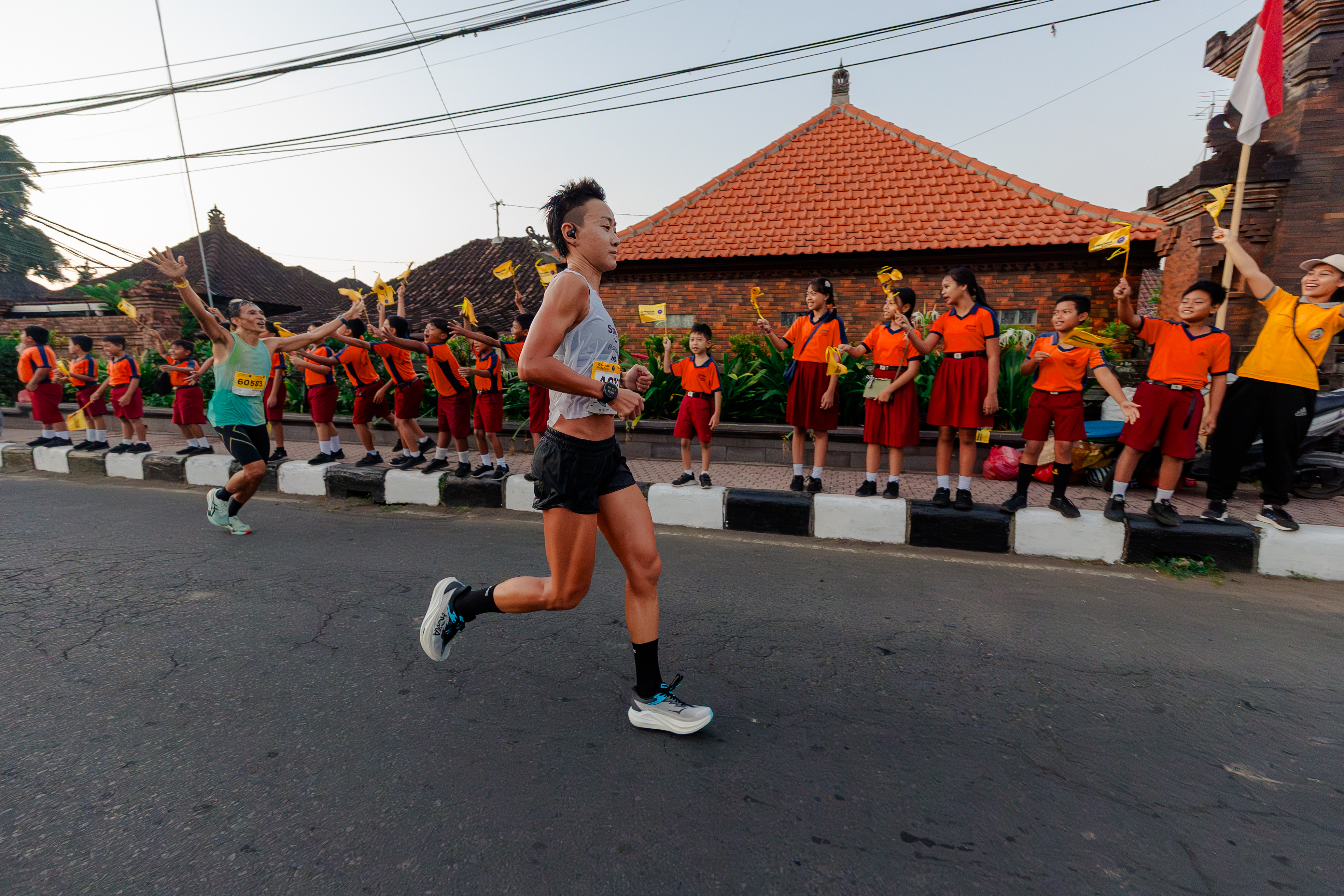 HOKA Hadirkan Energi Baru di Maybank Marathon 2025 HOKA Hadirkan Energi Baru di Maybank Marathon 2025. (Foto/istimewa)