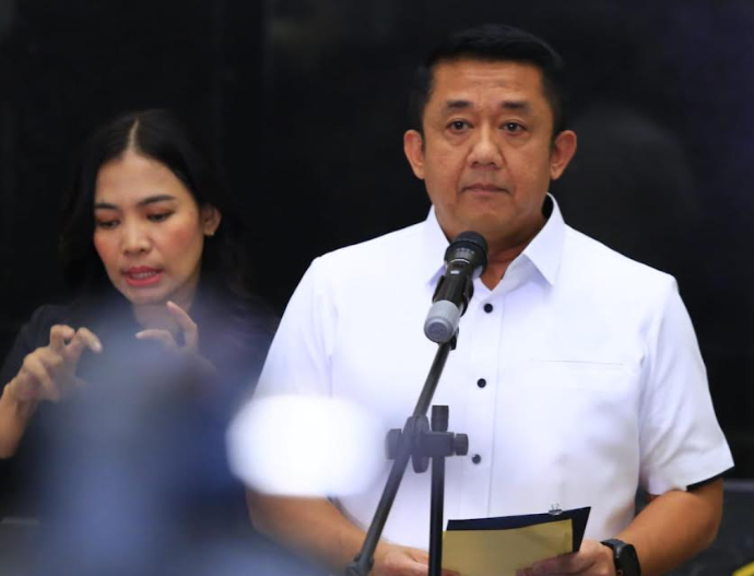 Kasubdit 1 Dittipidsiber Bareskrim Polri Kombes Rizki Prakoso jelaskan pemeriksaan RK hari ini. (BeritaNasional/Bachtiarudin Alam)