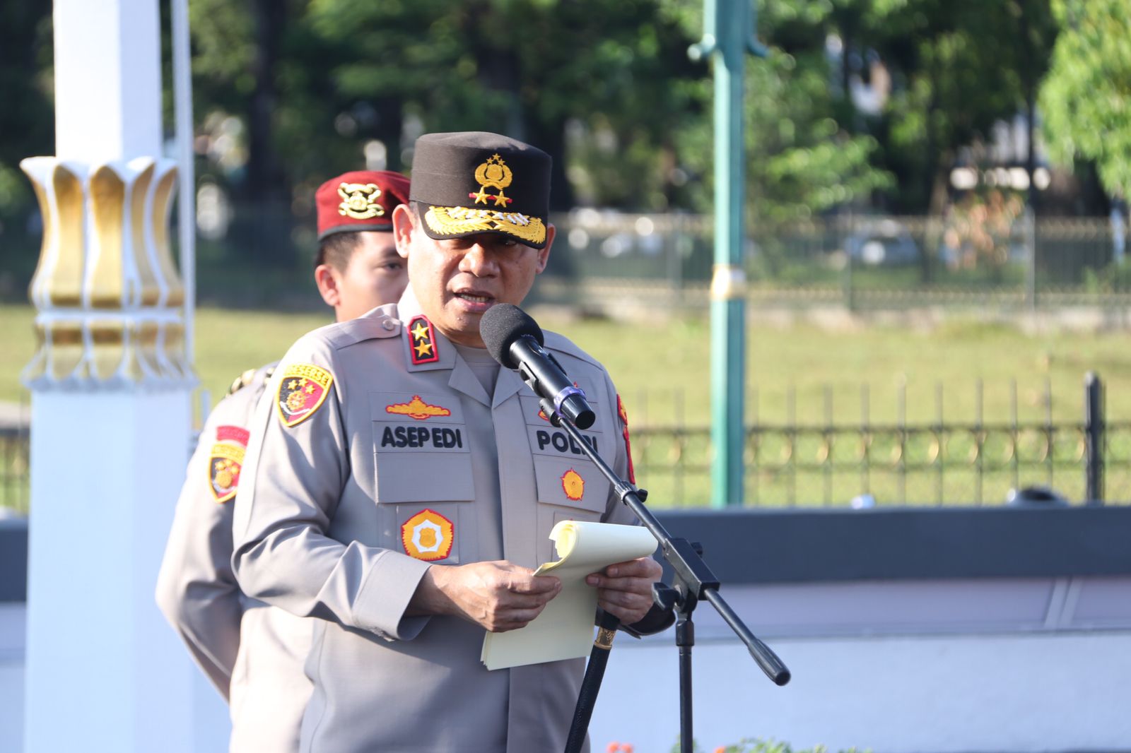 Kapolda Metro Jaya Tegaskan Sikap Humanis dalam Pengamanan Aksi Buruh Kapolda Metro Jaya Irjen Pol Asep Edi Suheri. (Foto/Polda Metro Jaya)