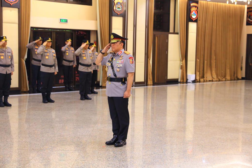 Komjen Dedi Prasetyo (tengah) resmi jadi Wakapolri. (Foto/Humas Polri)
