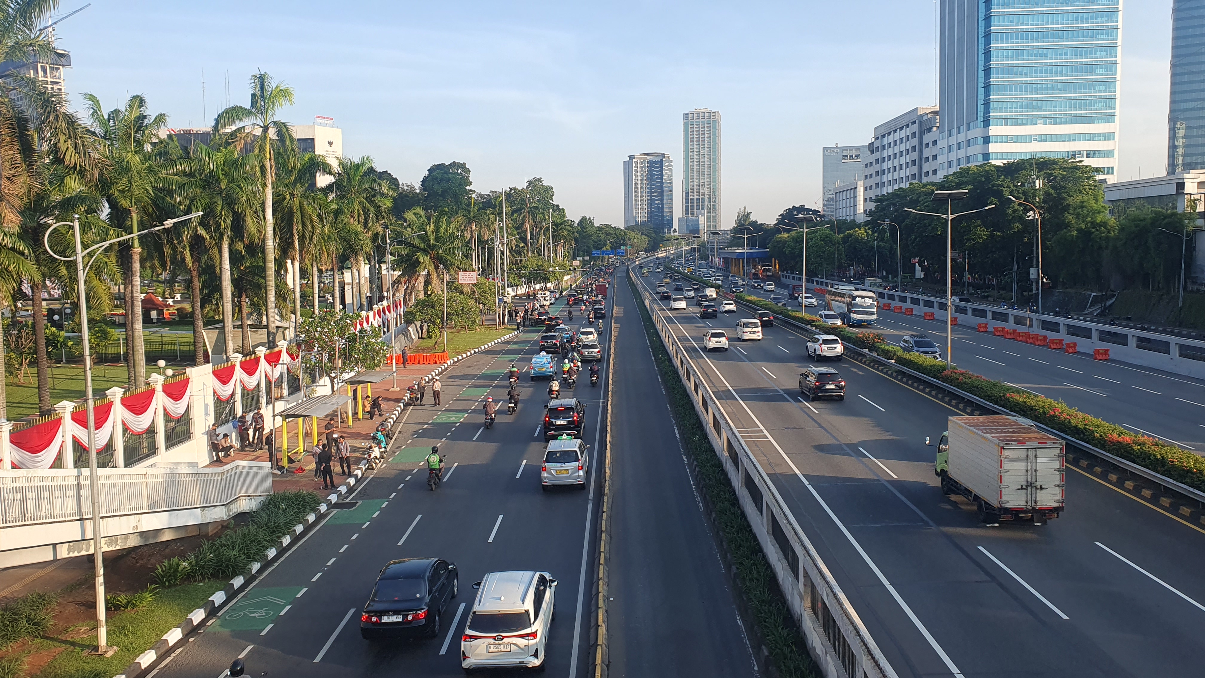 Jelang Sidang Tahunan MPR 2025, Lalin di Sekitar DPR/MPR Masih Lancar. (BeritaNasional/Bachtiar)