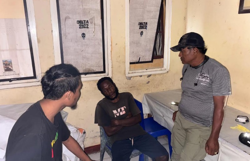 Mabuk, Anak Buah KKB Egianus Kogoya Ditangkap Satgas Damai Cartenz Anak buah KKB Egianus Kogoya ditangkap (Beritanasional/Bachtiar)