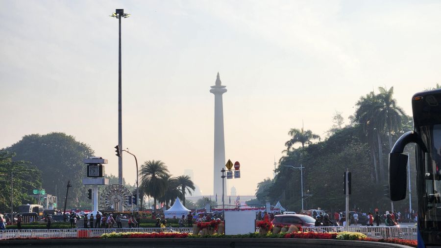 Suasana Monas jelang peringatan HUT Ke-80 Kemerdekaan RI Tahun 2025. (BeritaNasional/Panji Septo)