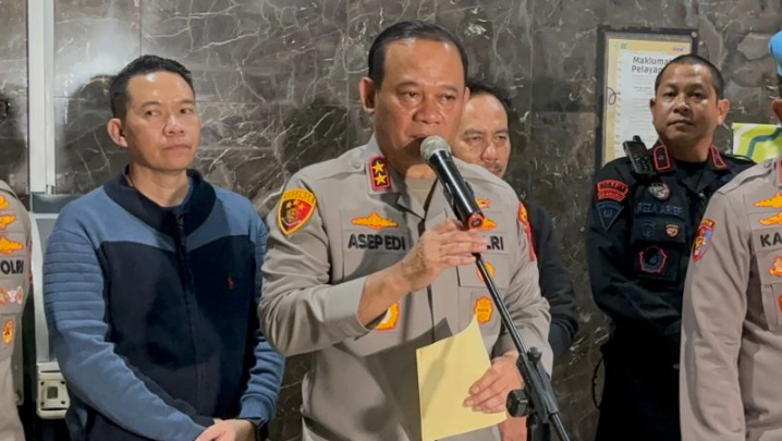 Ojol Tewas Dilindas Rantis, Kapolda Metro Janji Tanggung Seluruh Biaya Kapolda Metro Jaya Irjen Asep Edi Suheri. (BeritaNasional/Bachtiarudin Alam)