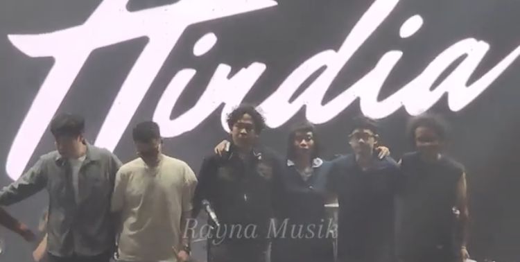 Penampilan Hindia di RI Fest 2025 Terhenti. (Foto/YouTube Rayna Musik.)