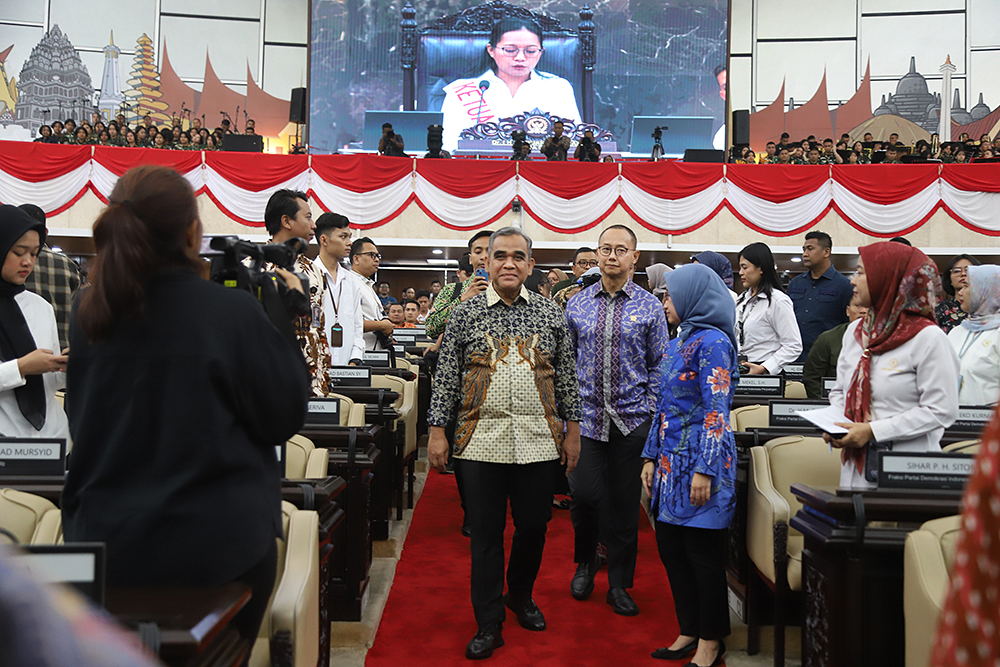 Pimpinan MPR meninjau persiapan Sidang Tahunan MPR RI 2025. (BeritaNasional/Elvis Sendouw)