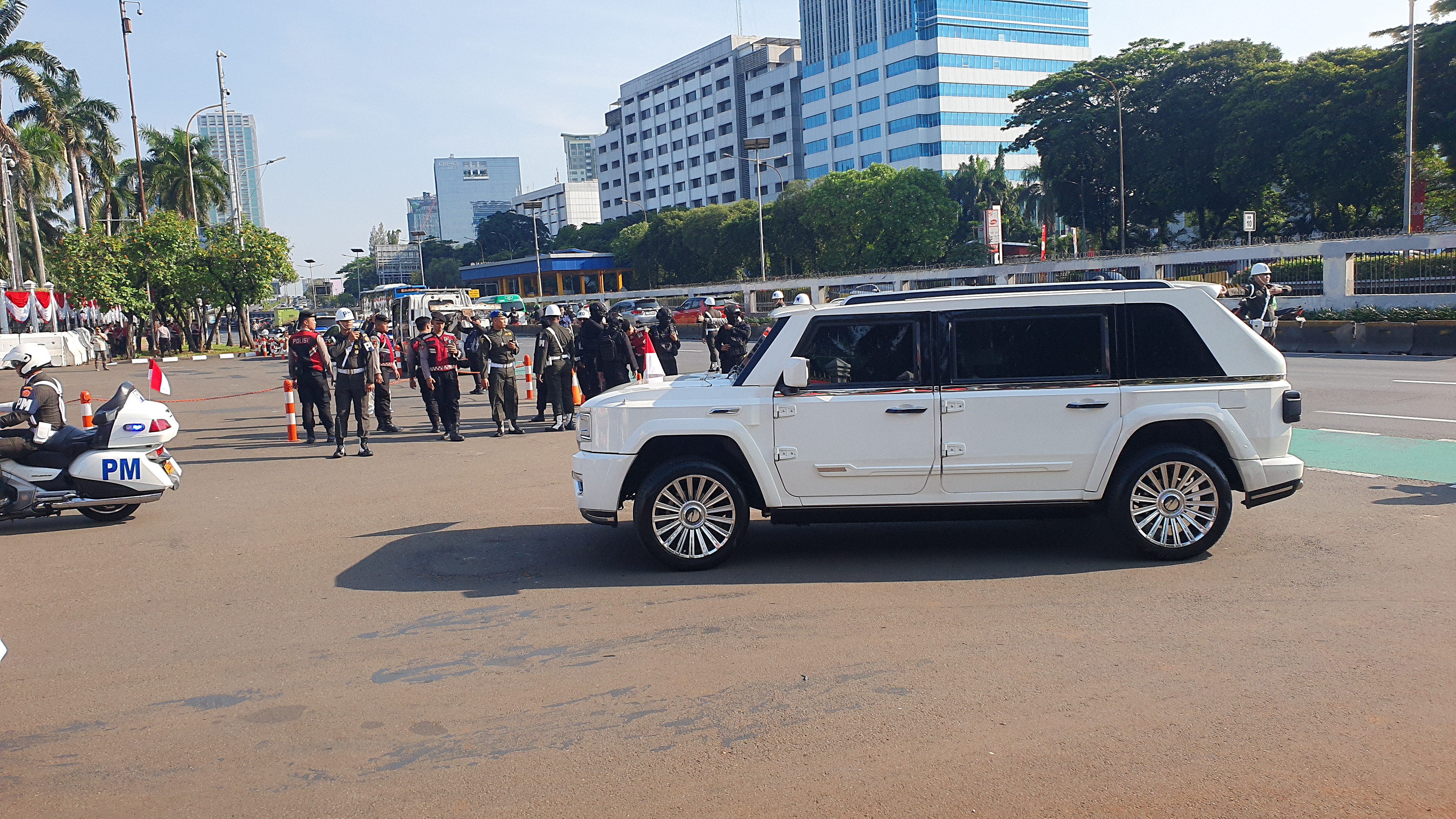 Wapres Gibran Hadiri Sidang Tahunan MPR 2025 dengan Mobil Maung Garuda. (BeritaNasional/Bachtiar)