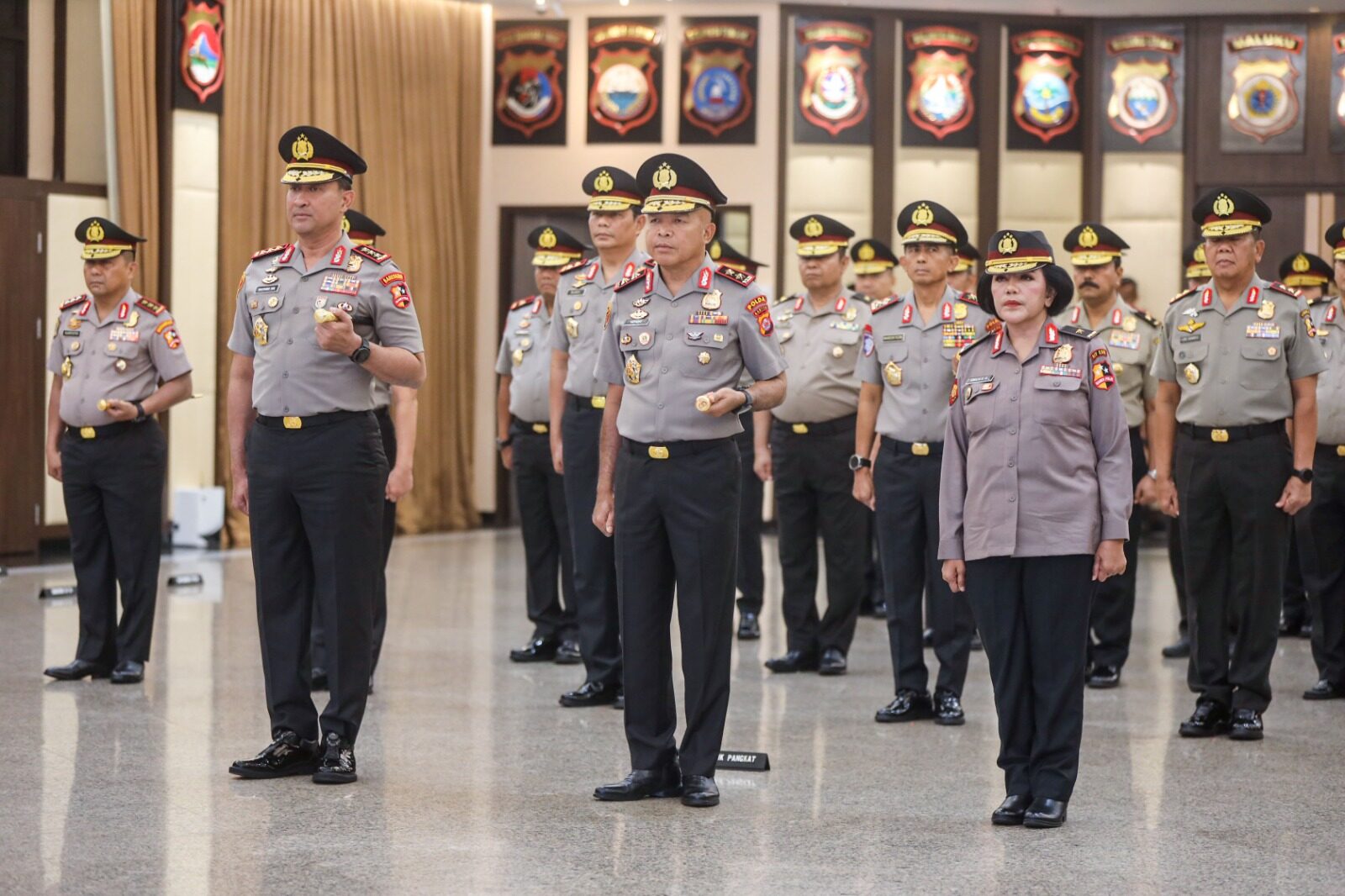 Komjen Pol Suyudi Ario Seto (kiri). (Foto/bnn.go.id)